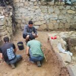 Sul Informação - Castelo de Alferce revela os seus segredos em mais uma campanha arqueológica