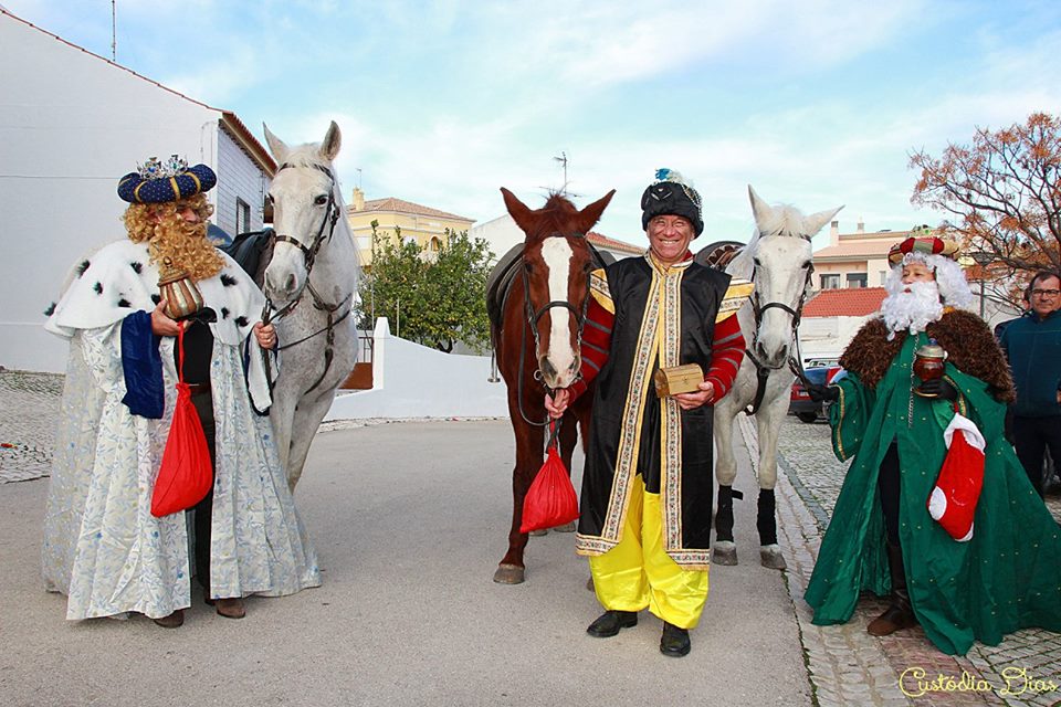 Sul Informação - Reis Magos voltam a cavalgar até à Casa de Natal de Castro Marim