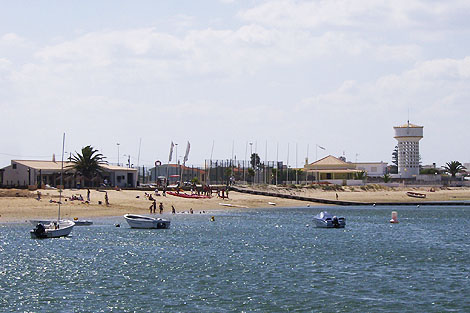 Sul Informação - JS/Faro promove torneio solidário para angariar cadernos para a Casa dos Rapazes
