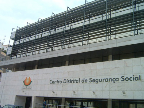 Sul Informação - Casal agride funcionários da Segurança Social em Faro