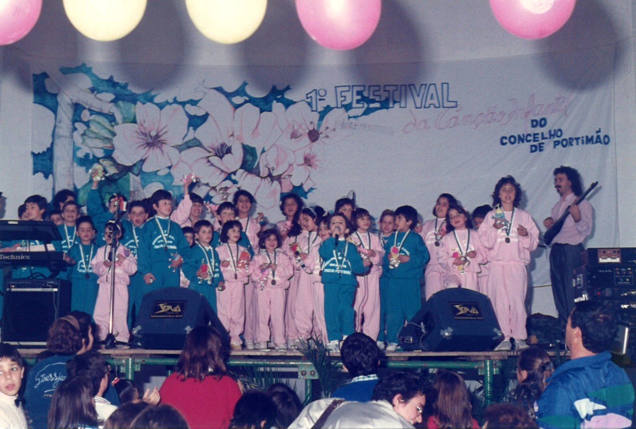 Sul Informação - Exposição em Portimão assinala 35 anos do festival Chaminé d’Ouro