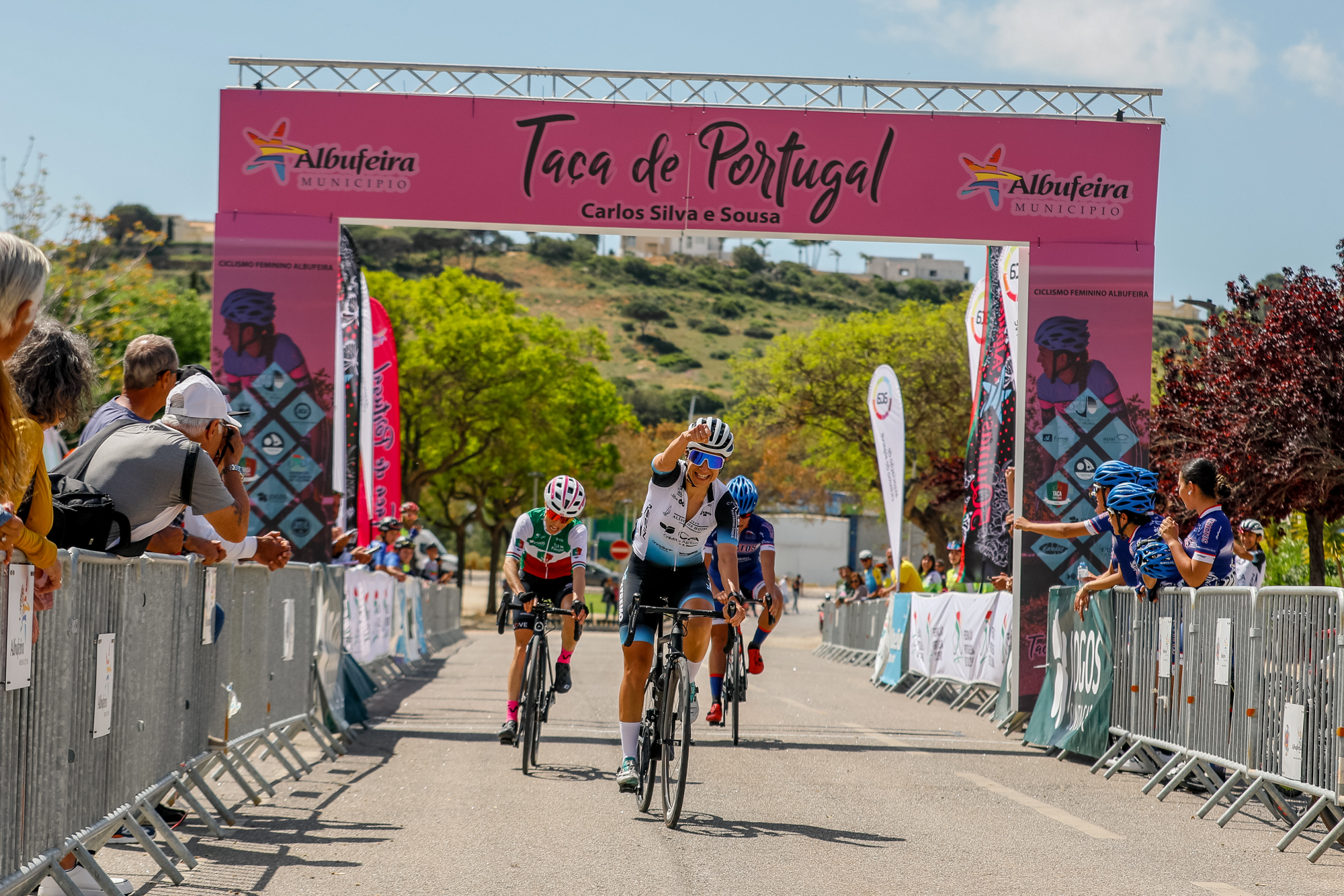 Sul Informação - Ciclista algarvia Liliana Jesus vence etapa da Taça de Portugal Feminina em Albufeira