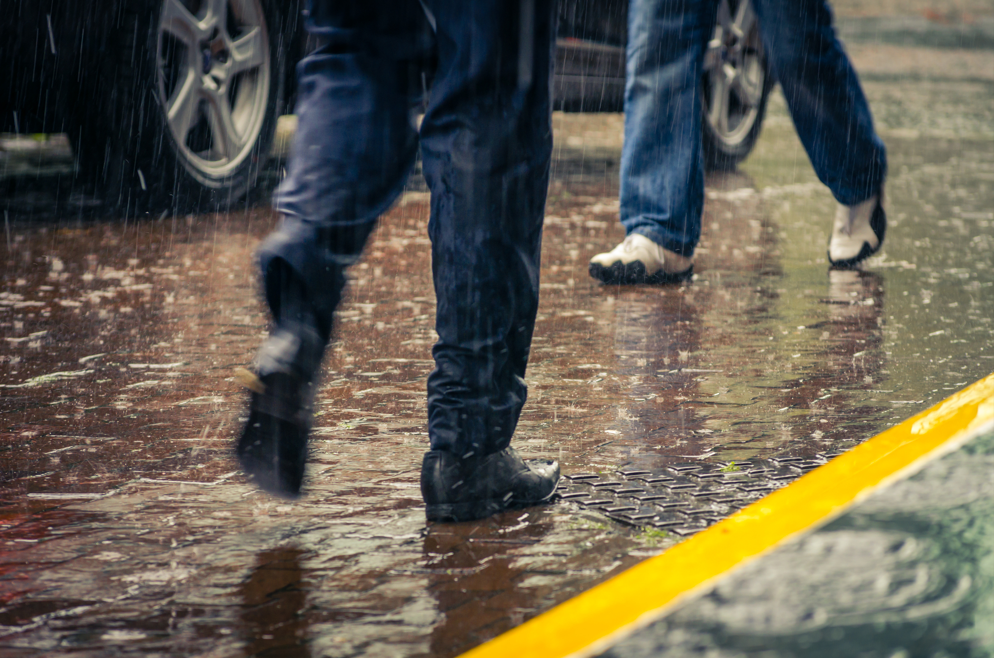 Sul Informação - Distrito de Faro sob aviso laranja devido a chuva