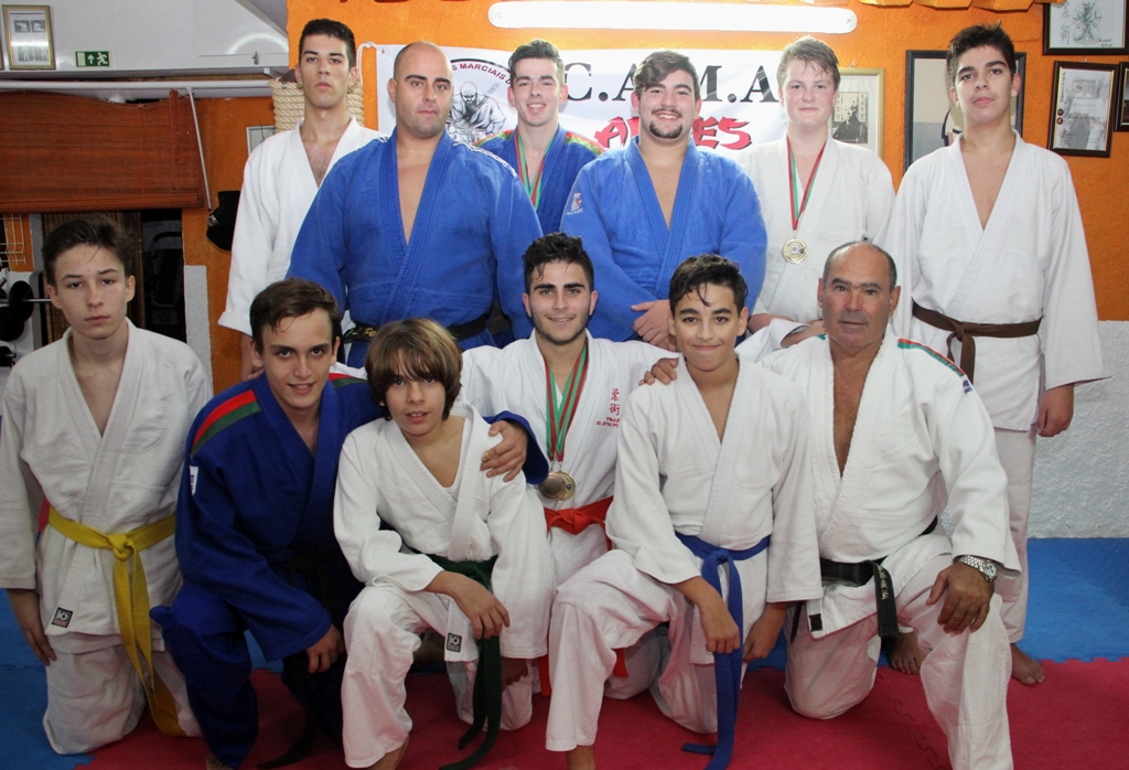 Sul Informação - Três atletas do Clube de Artes Marciais de Altura sagram-se campeões nacionais