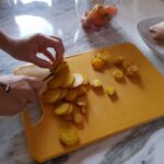 Sul Informação - Comida Esquecida levou comensais à horta do Senhor Álvaro para colher e cozinhar