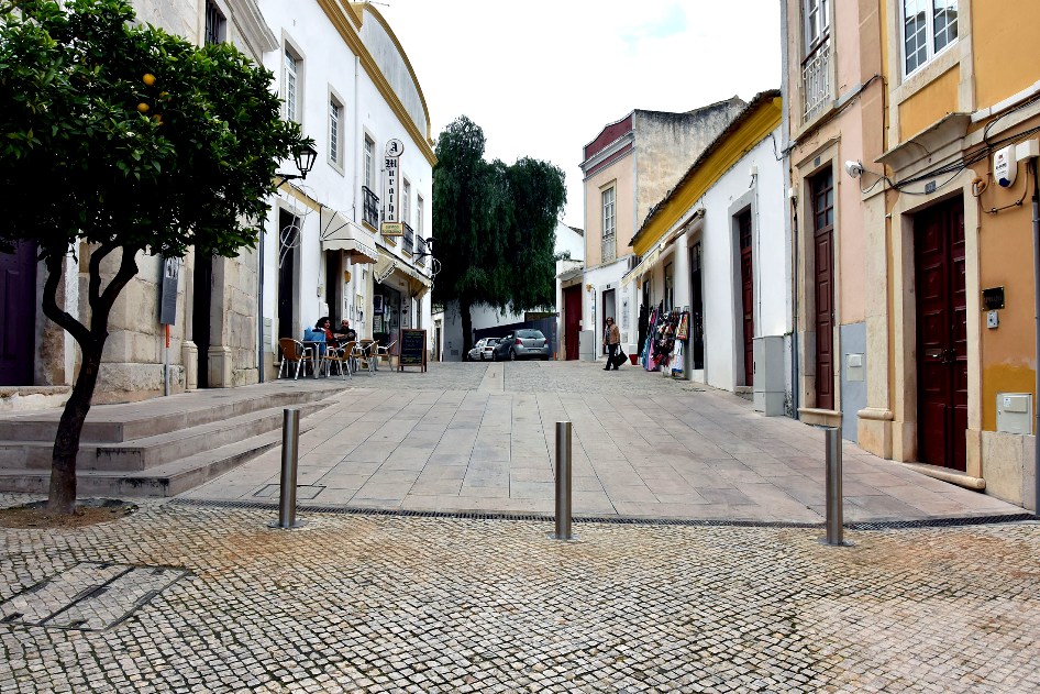 Sul Informação - Rua do Castelo de Loulé passa a ter acesso automóvel limitado