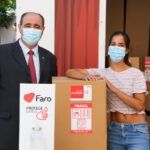 Sul Informação - Faro entrega 1000 dispensadores de gel aos comerciantes