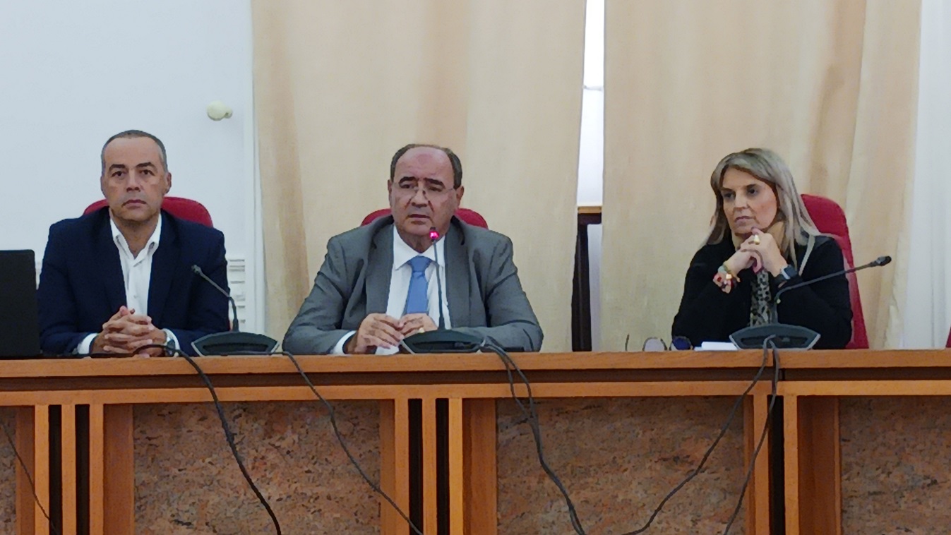 Sul Informação - Comissão de Promoção dos Direitos da Pessoa Idosa de Faro reúne-se pela primeira vez