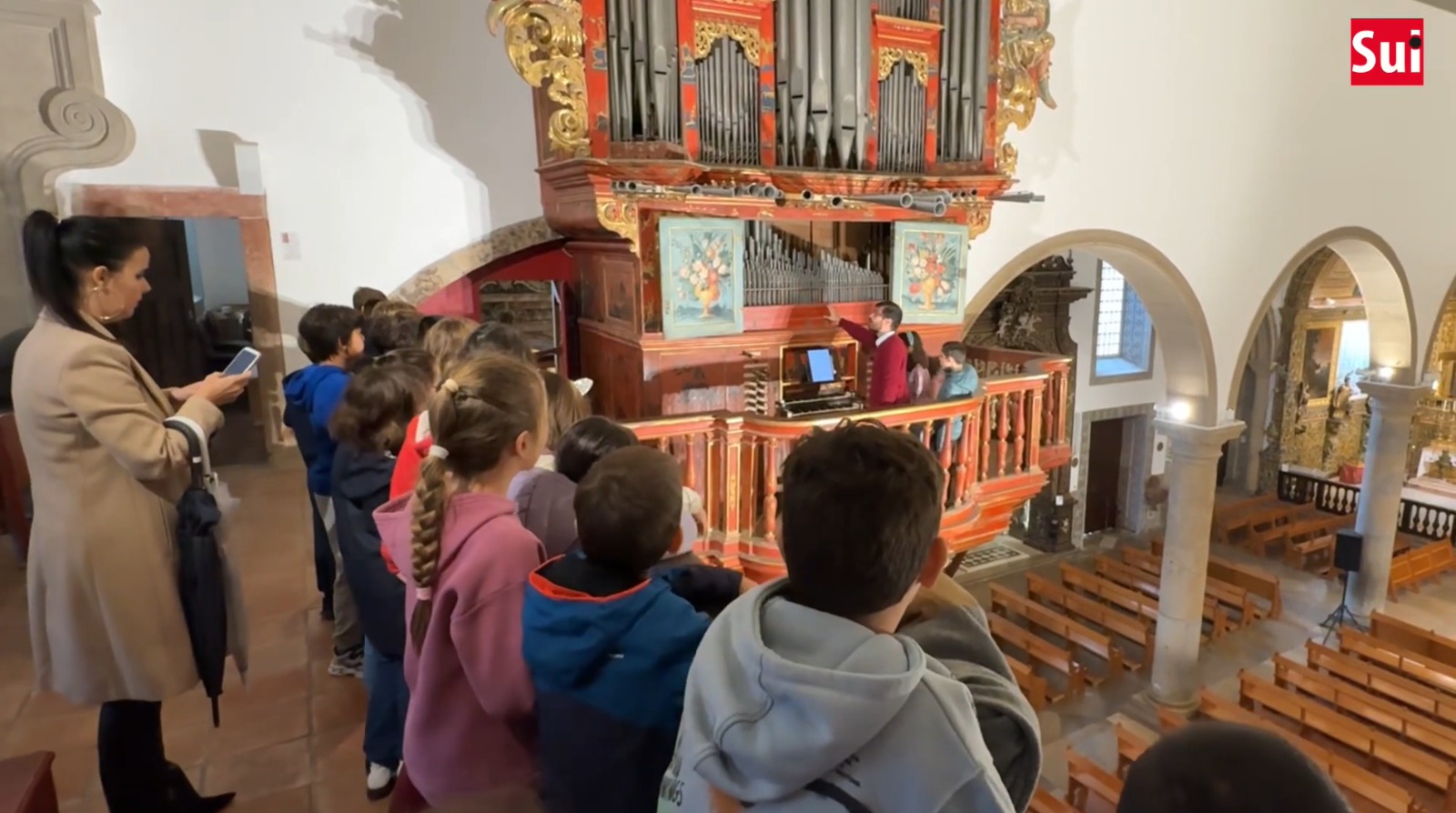 Sul Informação - 470 crianças foram à descoberta do órgão de tubos e da sua música na Sé de Faro