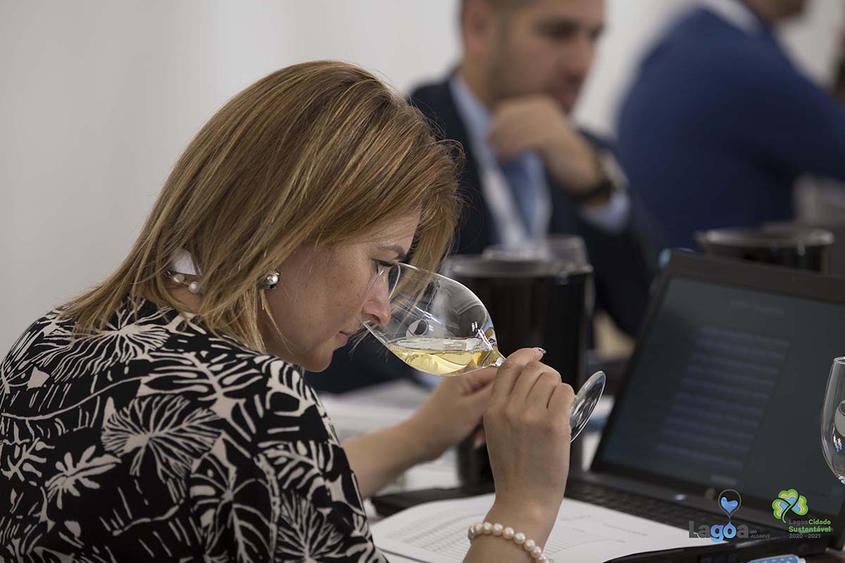 Sul Informação - Lagoa recebeu concurso único em Portugal com mais de 550 vinhos à prova