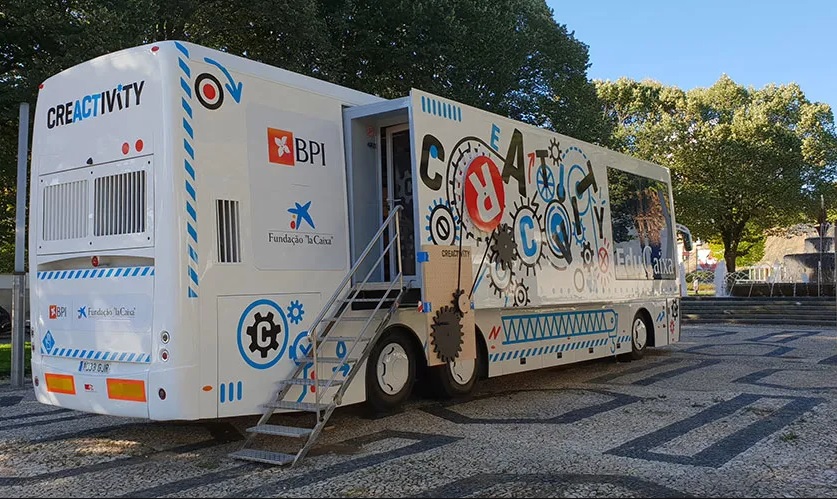 Sul Informação - Autocarro “Creactivity” estaciona no Baixo Alentejo e no Algarve