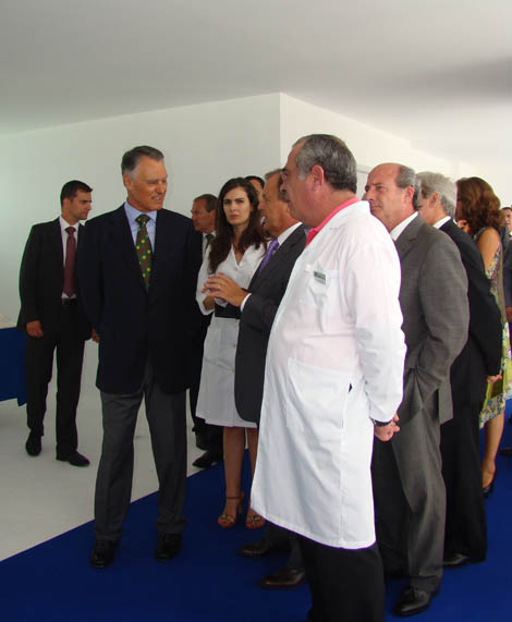 Sul Informação - Movimento de Cidadãos considera «imoralidade» presença de Cavaco Silva na inauguração de hospital privado em Albufeira