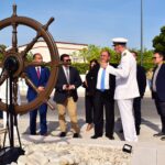 Sul Informação - Marinha assenta âncoras numa rotunda de Faro