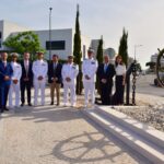 Sul Informação - Marinha assenta âncoras numa rotunda de Faro