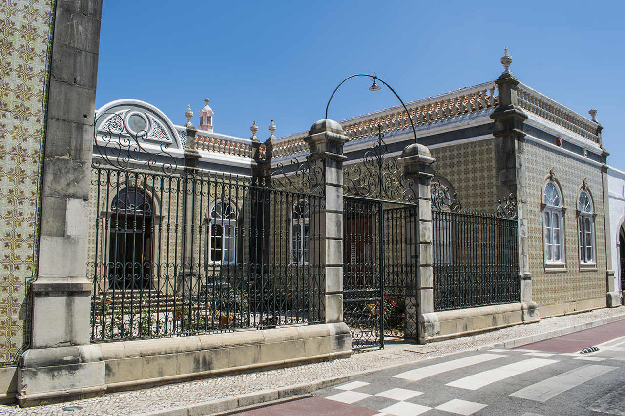 Sul Informação - Comité Internacional da Museologia Social apela ao diálogo no caso do Museu do Traje