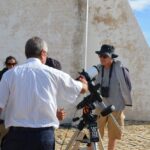 Sul Informação - Gente de toda a Europa de binóculos nos olhos para ver as aves em Sagres