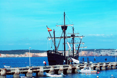 Sul Informação - Rota dos Descobrimentos lançada em Sagres a bordo de nau espanhola (com fotos)