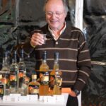 Sul Informação - E porque não ir até Monchique provar (e comprar) uma aguardente de Medronho para aquecer?