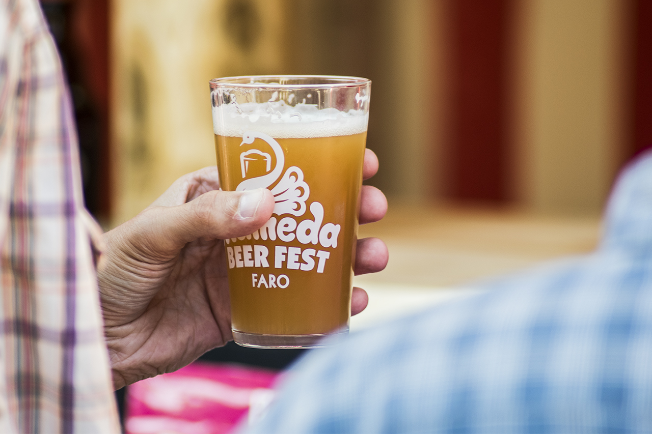 Sul Informação - Cervejas para todos os gostos e animação são ingredientes do Alameda Beer Fest