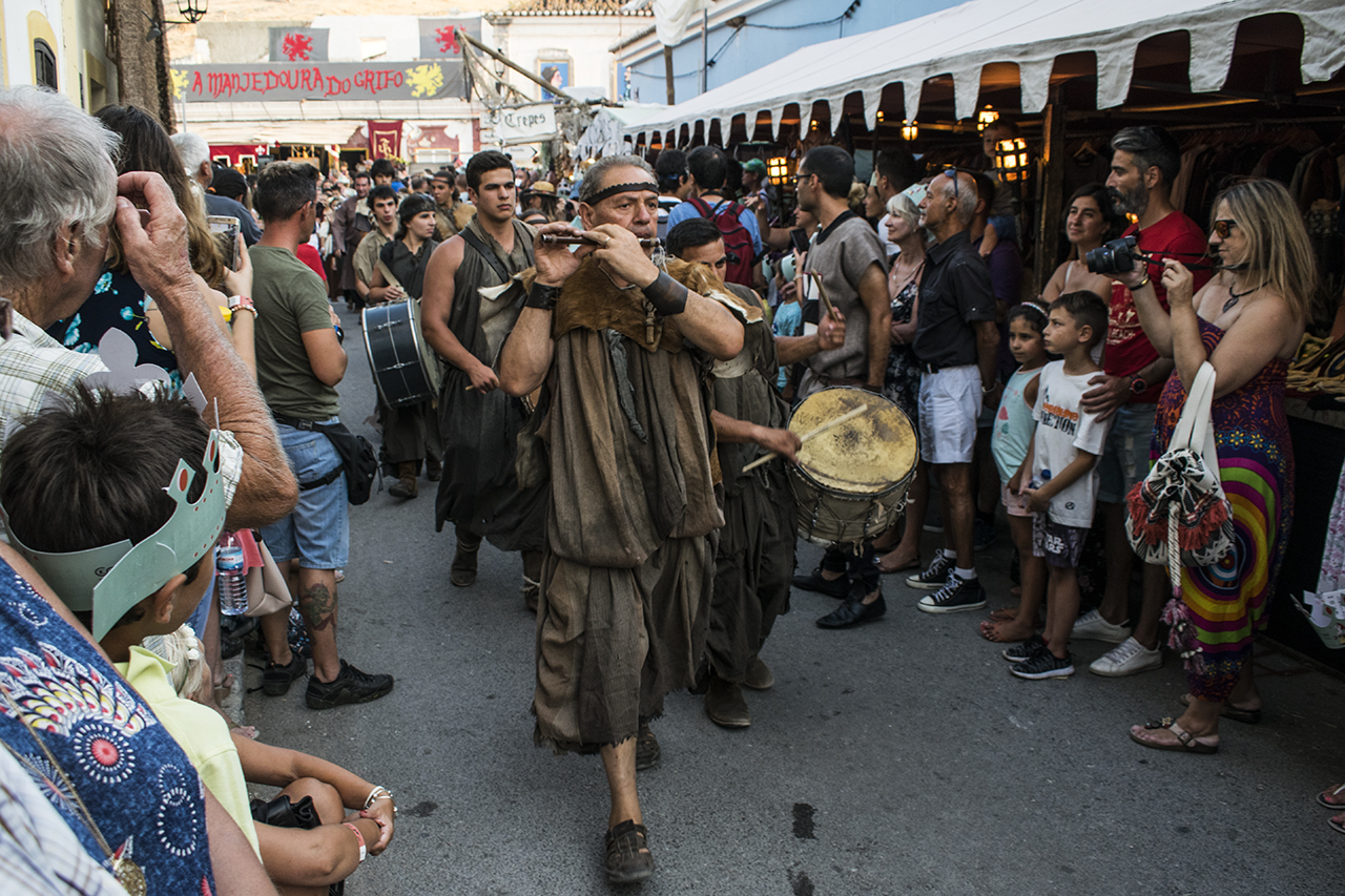 Sul Informação - Castro Marim regressou à época medieval com desfile histórico