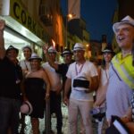 Sul Informação - Noite Black & White levou um mar de gente a Carvoeiro [fotogaleria]
