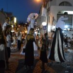 Sul Informação - Noite Black & White levou um mar de gente a Carvoeiro [fotogaleria]