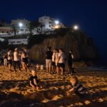Sul Informação - Noite Black & White levou um mar de gente a Carvoeiro [fotogaleria]
