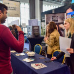 Sul Informação - Mais de 1200 candidatos visitaram a Feira de Emprego no Turismo em Vilamoura