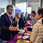 Sul Informação - Mais de 1200 candidatos visitaram a Feira de Emprego no Turismo em Vilamoura