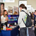 Sul Informação - Mais de 1200 candidatos visitaram a Feira de Emprego no Turismo em Vilamoura