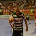 Sul Informação - Endiabrado Elisandro dá vitória ao Benfica na Supertaça de Futsal (com fotos)