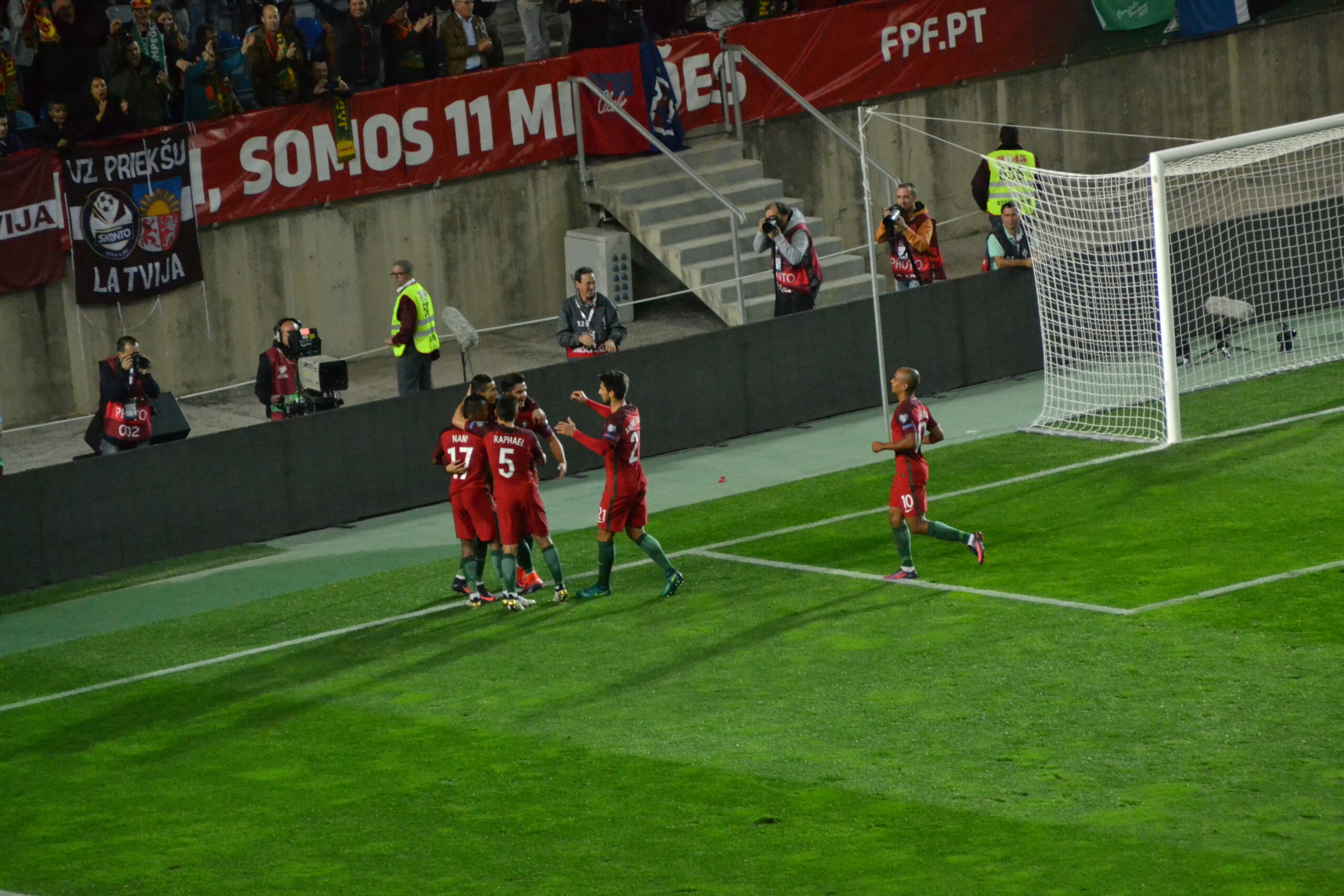 Sul Informação - Portugal venceu a Letónia e mantém-se invencível no Estádio Algarve