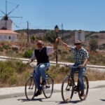 Sul Informação - Passeio de Bicicletas Antigas voltou às ruas de Budens [com fotos]
