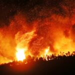 Sul Informação - Pessoas retiradas de casa por precaução no incêndio de Monchique (com fotos)