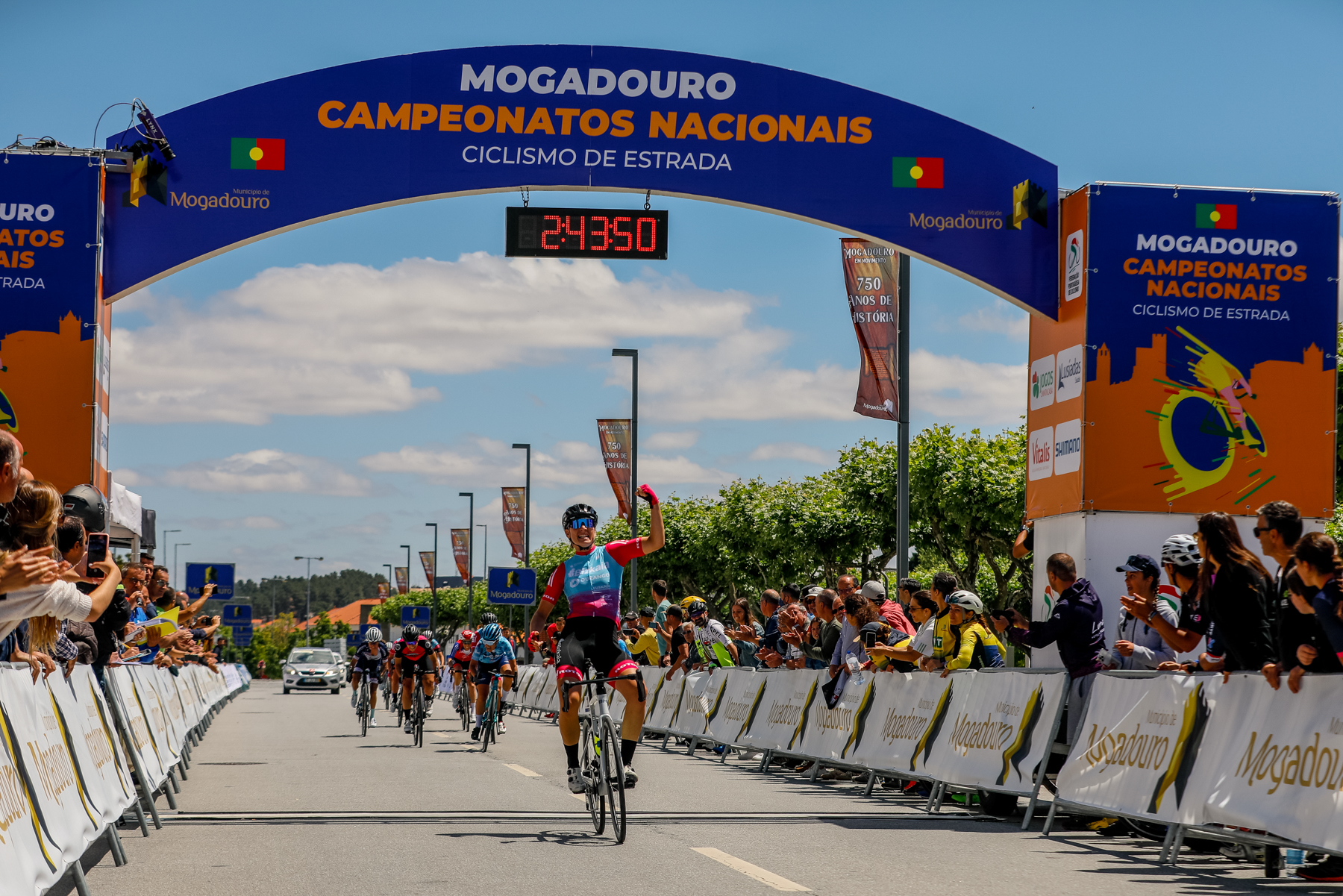 Sul Informação - Ciclismo: Algarvia Daniela Campos faz a dobradinha nos Nacionais de Estrada