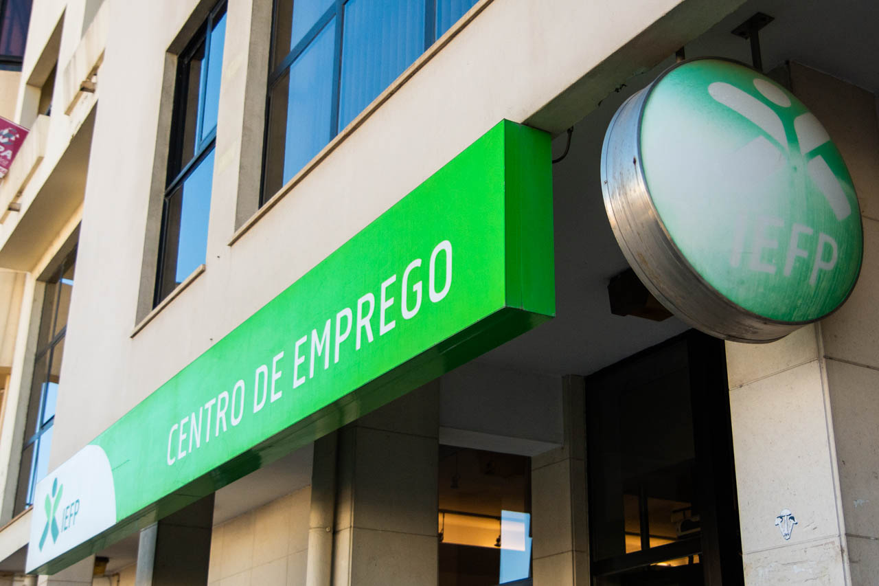 Sul Informação - Subsídios de desemprego prolongados e pagos a partir de Fevereiro com retroativos