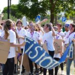 Sul Informação - Desfile Académico regressou às ruas de Faro com homenagem aos profissionais de saúde