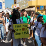 Sul Informação - “Estudar onde não consigo viver”: Falta de habitação marca Desfile do Caloiro