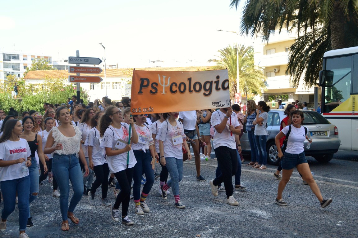 Sul Informação - Desfile do Caloiro teve emoção e até lágrimas, mas depois veio a festa [fotogaleria]