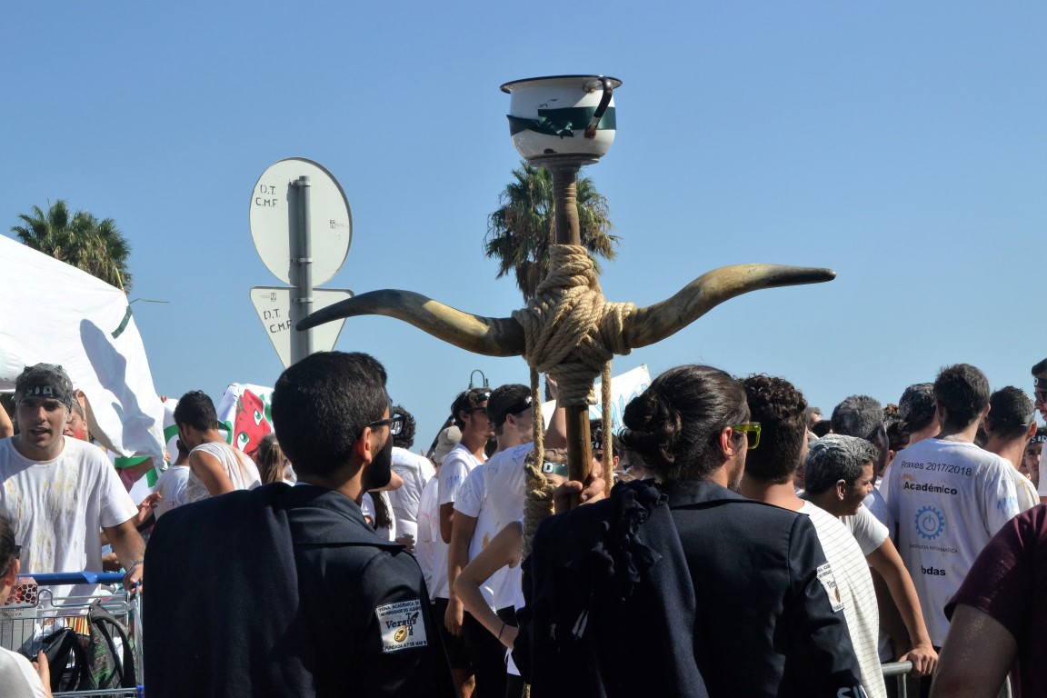 Sul Informação - Desfile do Caloiro teve emoção e até lágrimas, mas depois veio a festa [fotogaleria]