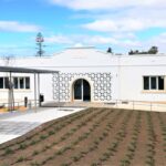 Sul Informação - Olhão inaugurou duas novas estátuas e tem escola renovada (quase) pronta a estrear