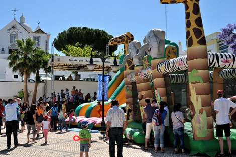 Sul Informação - Crianças celebraram o seu dia «com muitos sorrisos» em Castro Marim