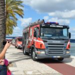 Sul Informação - Desfile do Dia Nacional do Bombeiro entusiasmou zona ribeirinha de Portimão