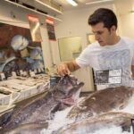 Sul Informação - Chef João Oliveira abastece-se na Makro de Albufeira para o Jantar Origens