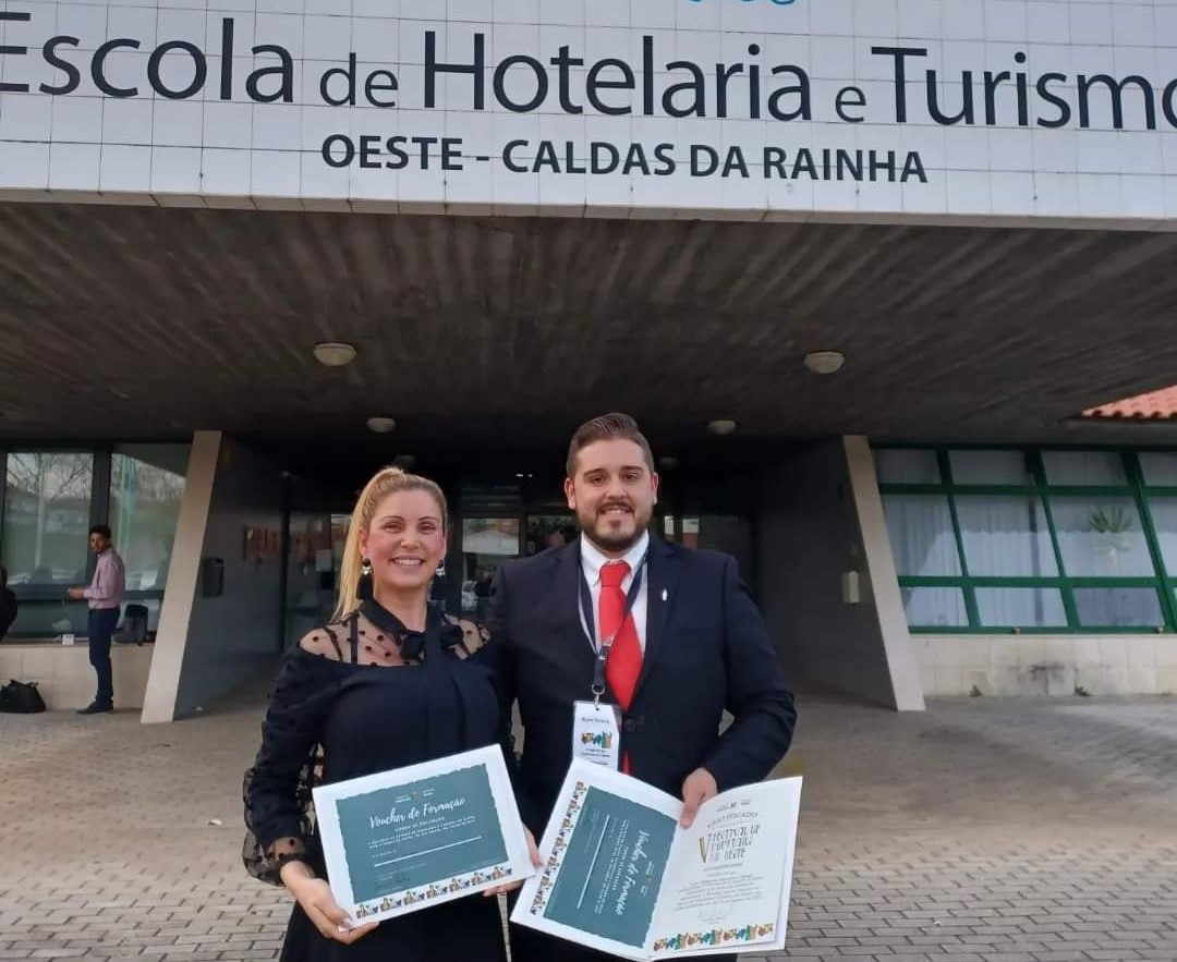 Sul Informação - Aluno da Escola de Hotelaria e Turismo de Portimão vence Festival de Cocktails do Oeste