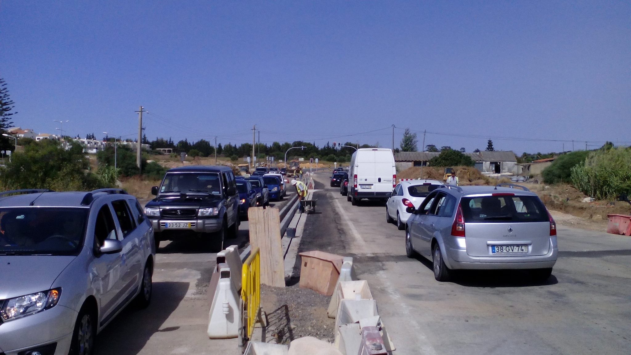 Sul Informação - Obras na EN125 entre Lagos e Vila do Bispo só acabam no final de Outubro