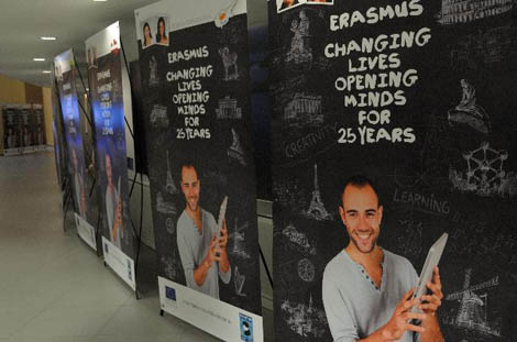 Sul Informação - Programa Erasmus vai continuar a levar estudantes a estudar noutros países