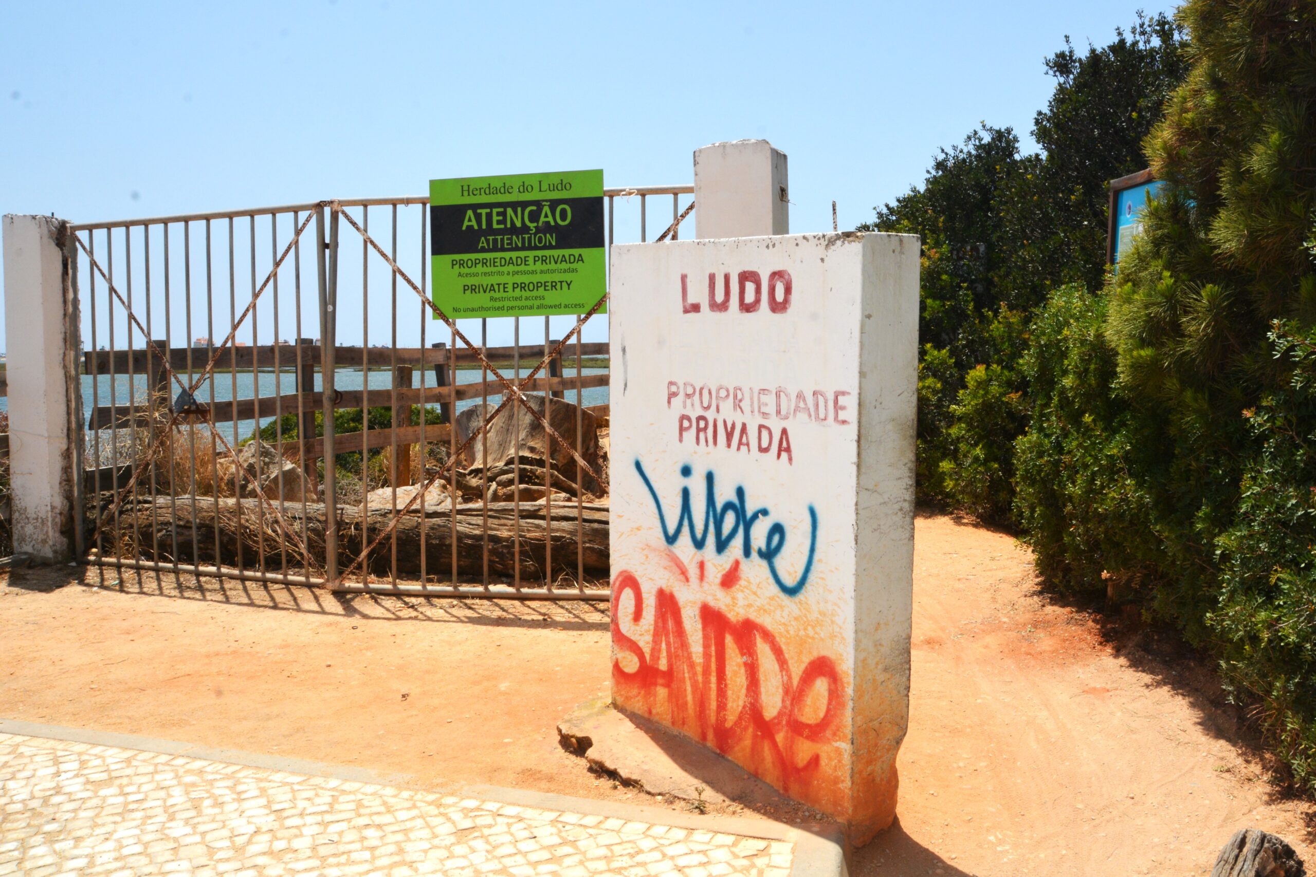 Sul Informação - Troço da Ecovia que foi vedada no Ludo foi reaberto pelas autoridades
