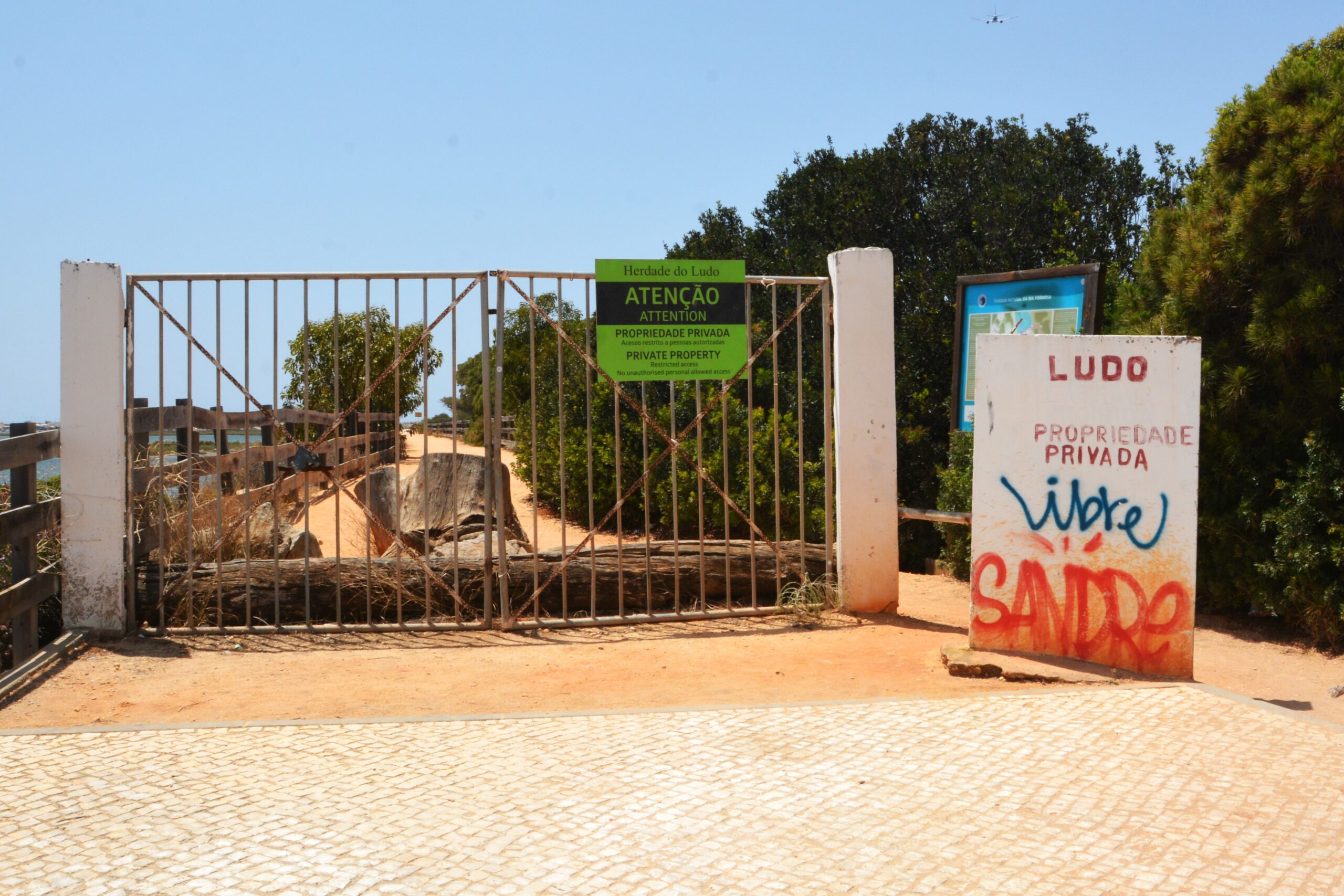 Sul Informação - Troço da Ecovia que foi vedada no Ludo foi reaberto pelas autoridades