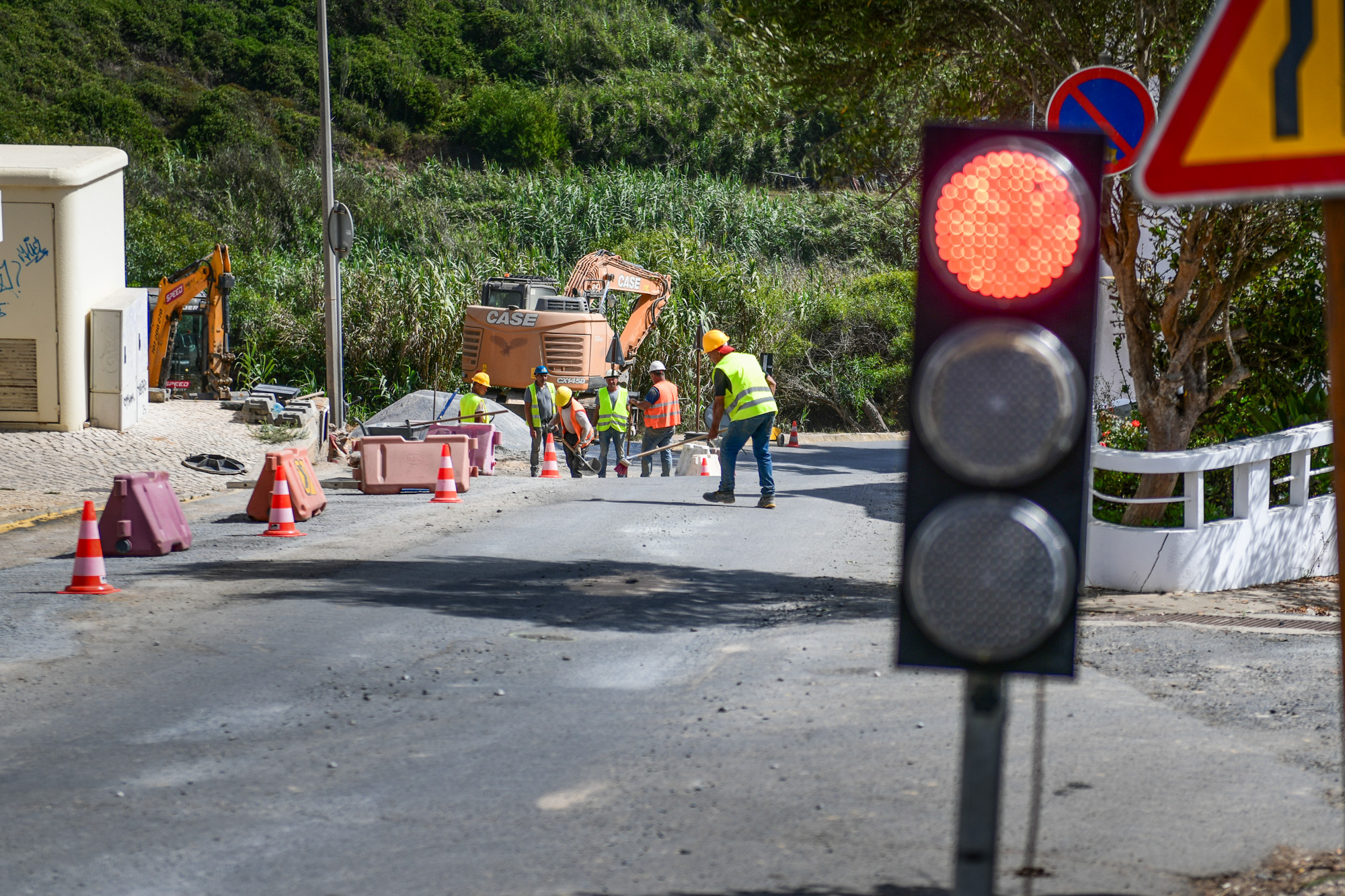 Sul Informação - Já arrancaram as obras da 2ª fase de requalificação da Zambujeira do Mar